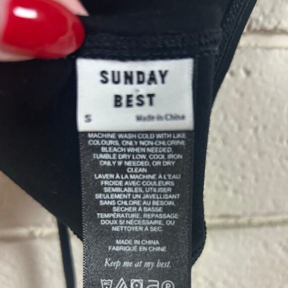 Aritzia Sunday Best Black Cora Halter Top size S - Picture 3 of 7